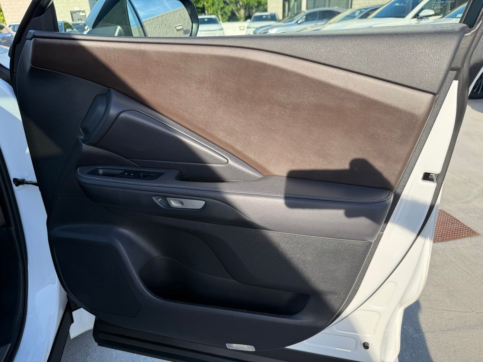 Used 2025 Beige Lexus 350 Premium image 36