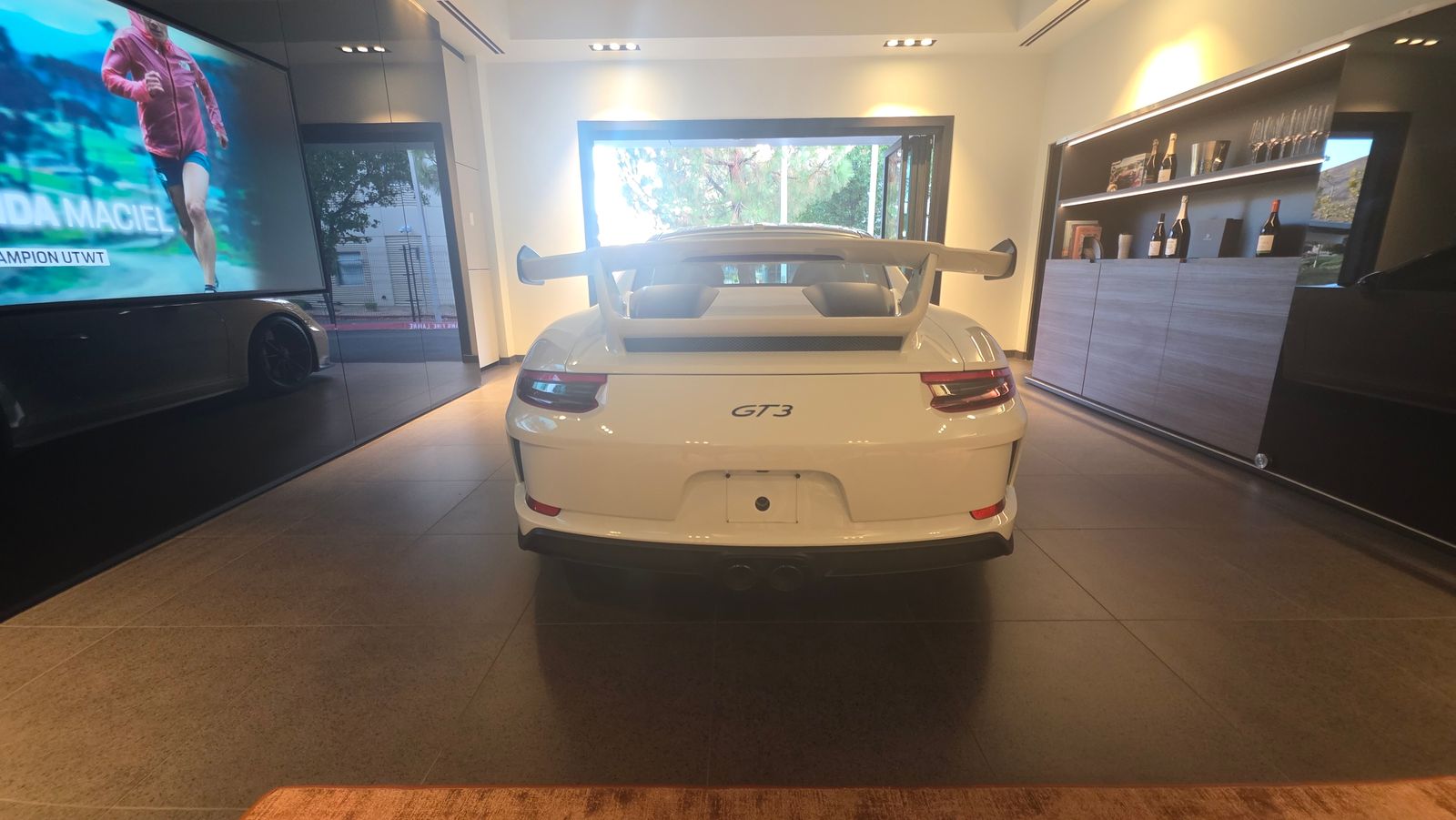 2018 Porsche 911 GT3 — foto completa 6 de 11