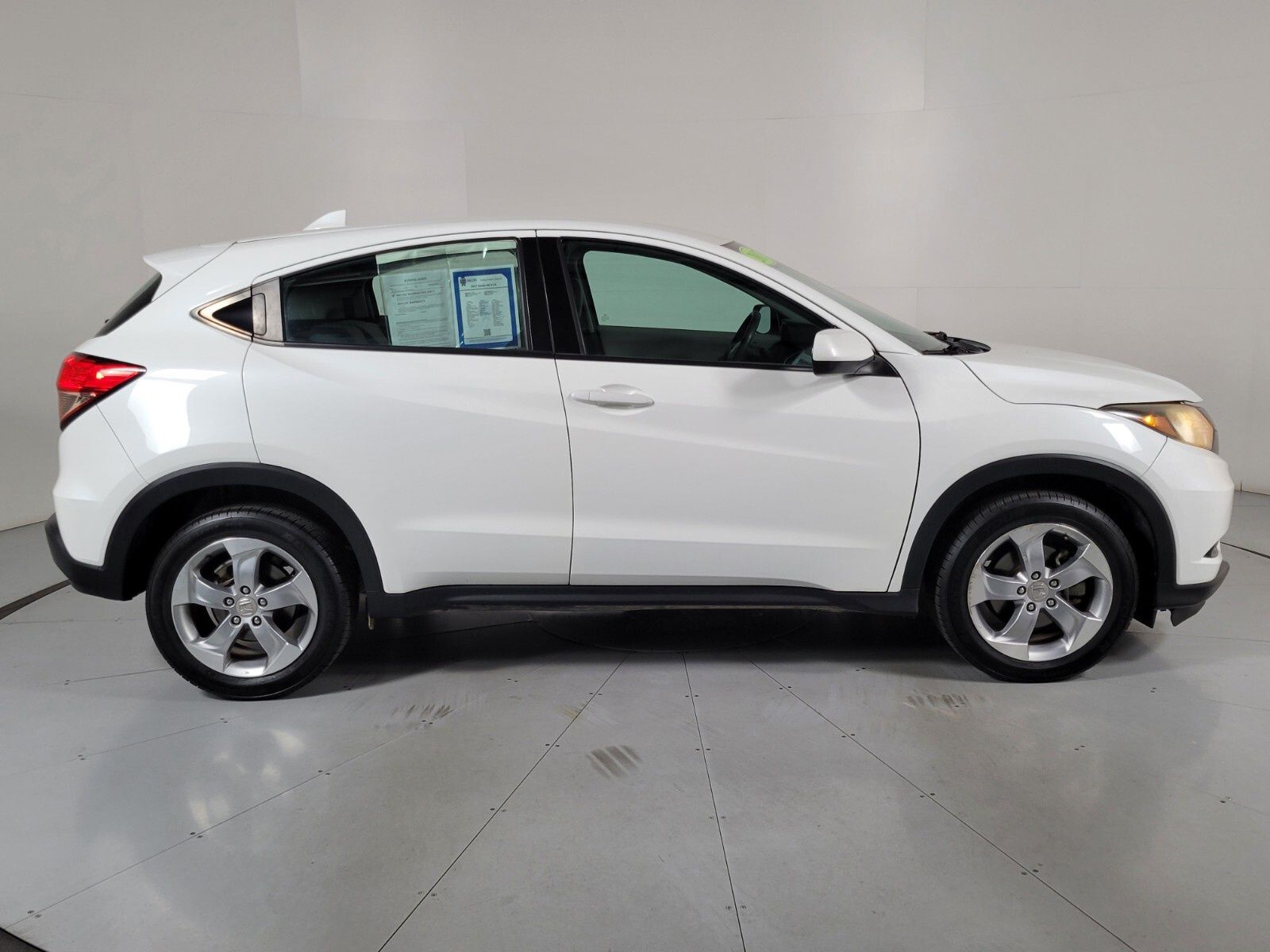 2017 Honda HR-V LX 3