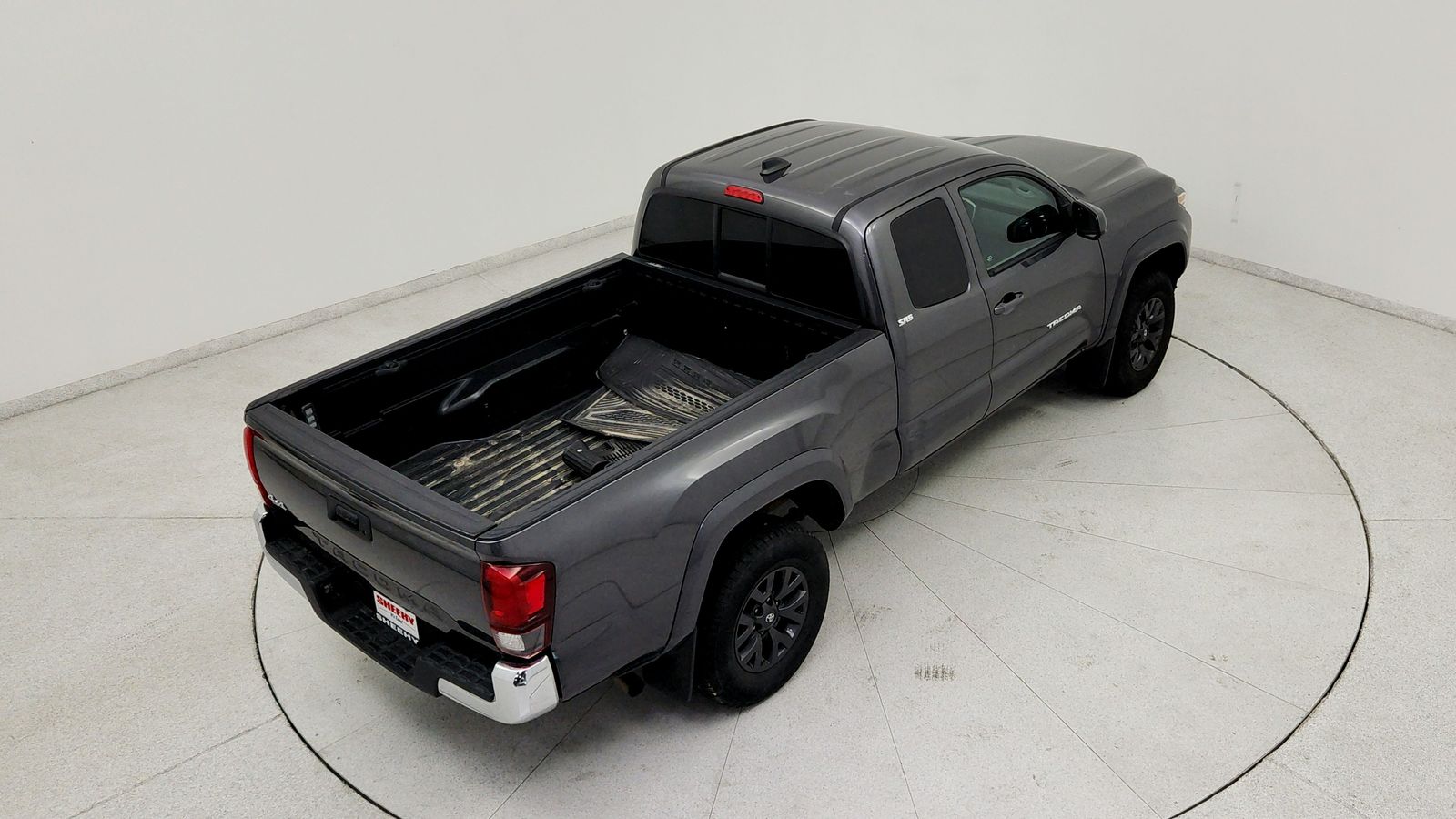 Used 2020 Gray Toyota SR5 image 19