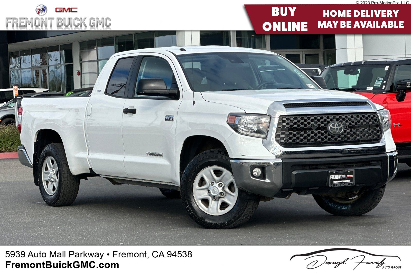 Super White 2018 Toyota Tundra Pickup Truck 4X2 6-Speed Automatic Overdrive