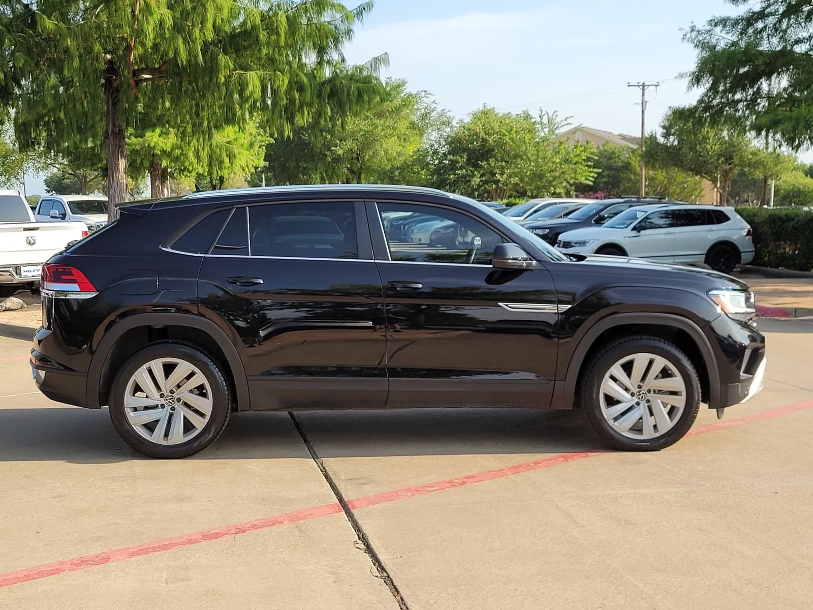 used 2023 Volkswagen Atlas Cross Sport car, priced at $28,000