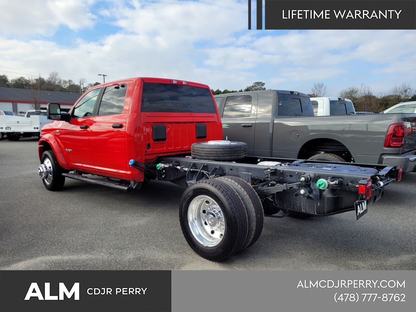 New 2026 Flame Red Clear-Coat Exterior Paint RAM Tradesman image 12