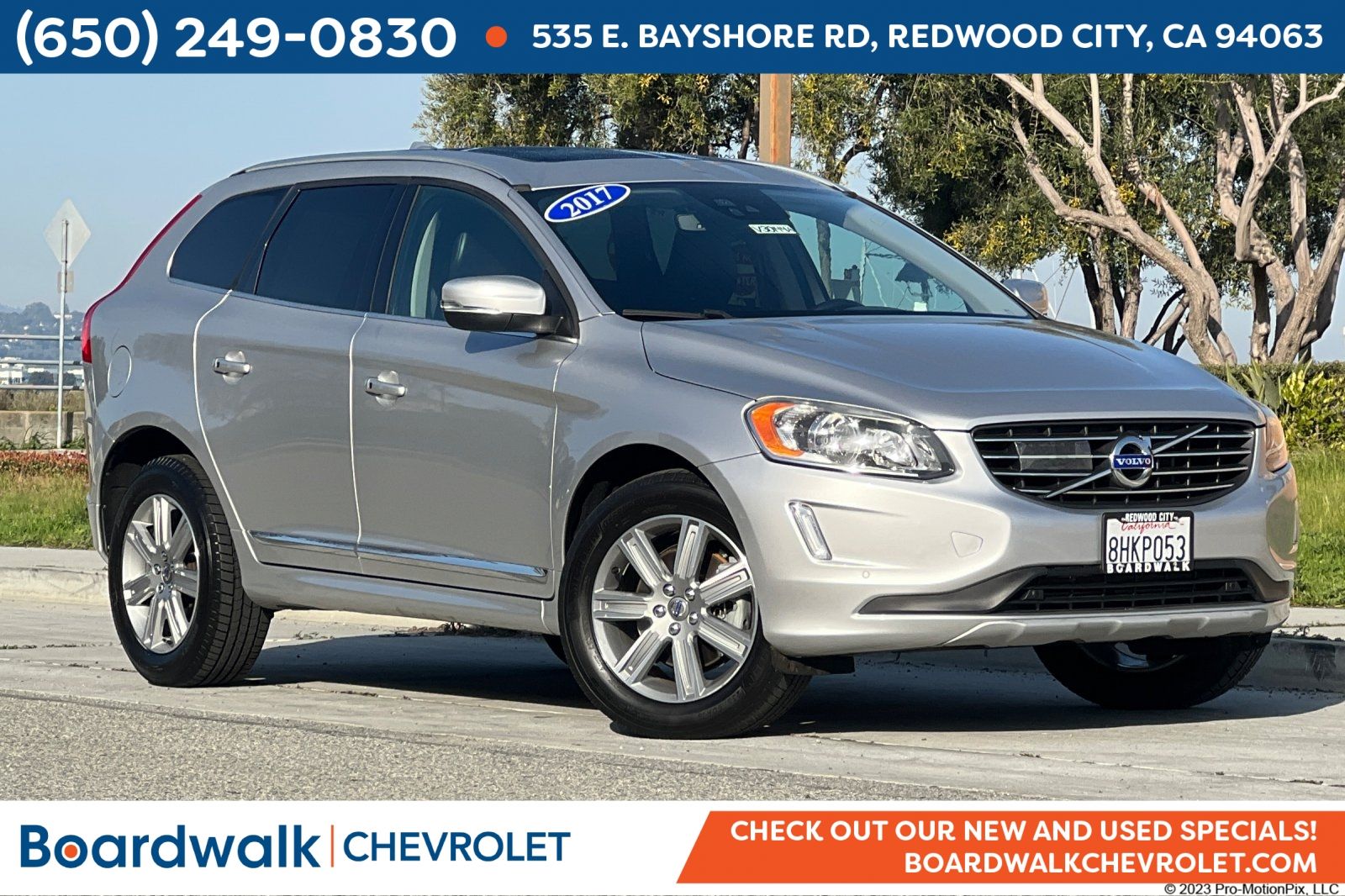 2017 Volvo XC60 T5 Inscription AWD