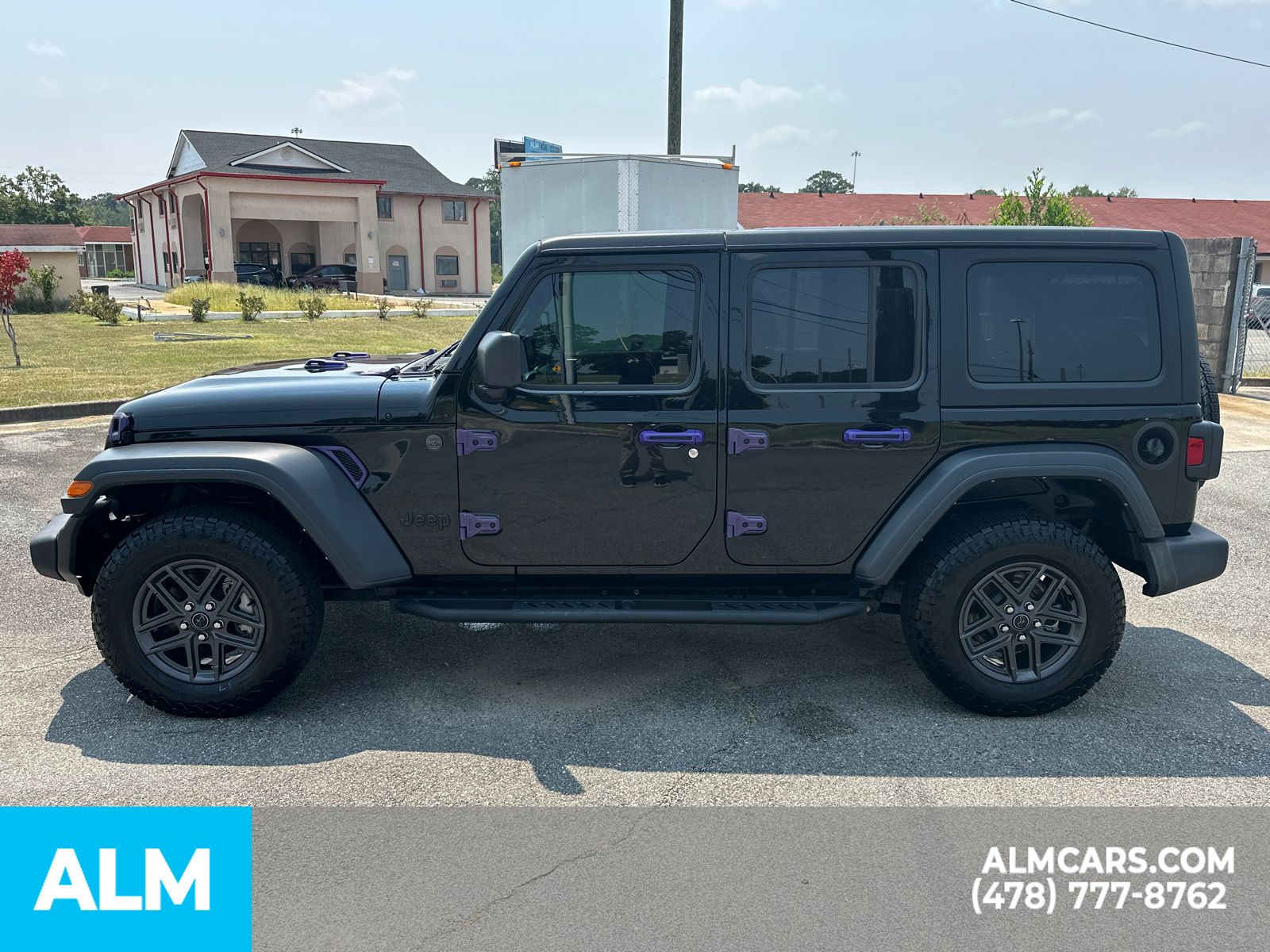 Used 2024 Black Jeep Sport S image 9