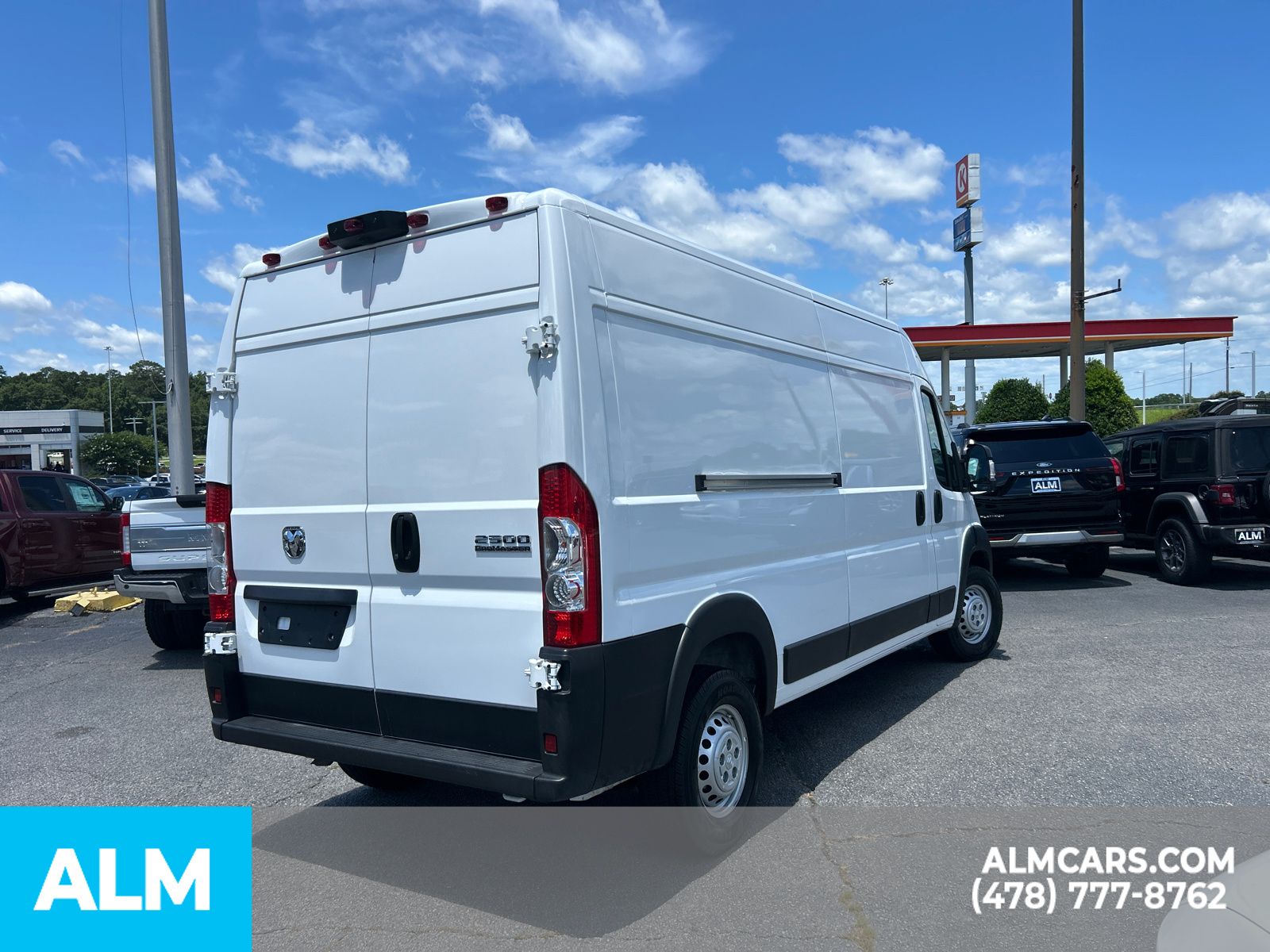 Used 2026 White Ram High Roof image 9