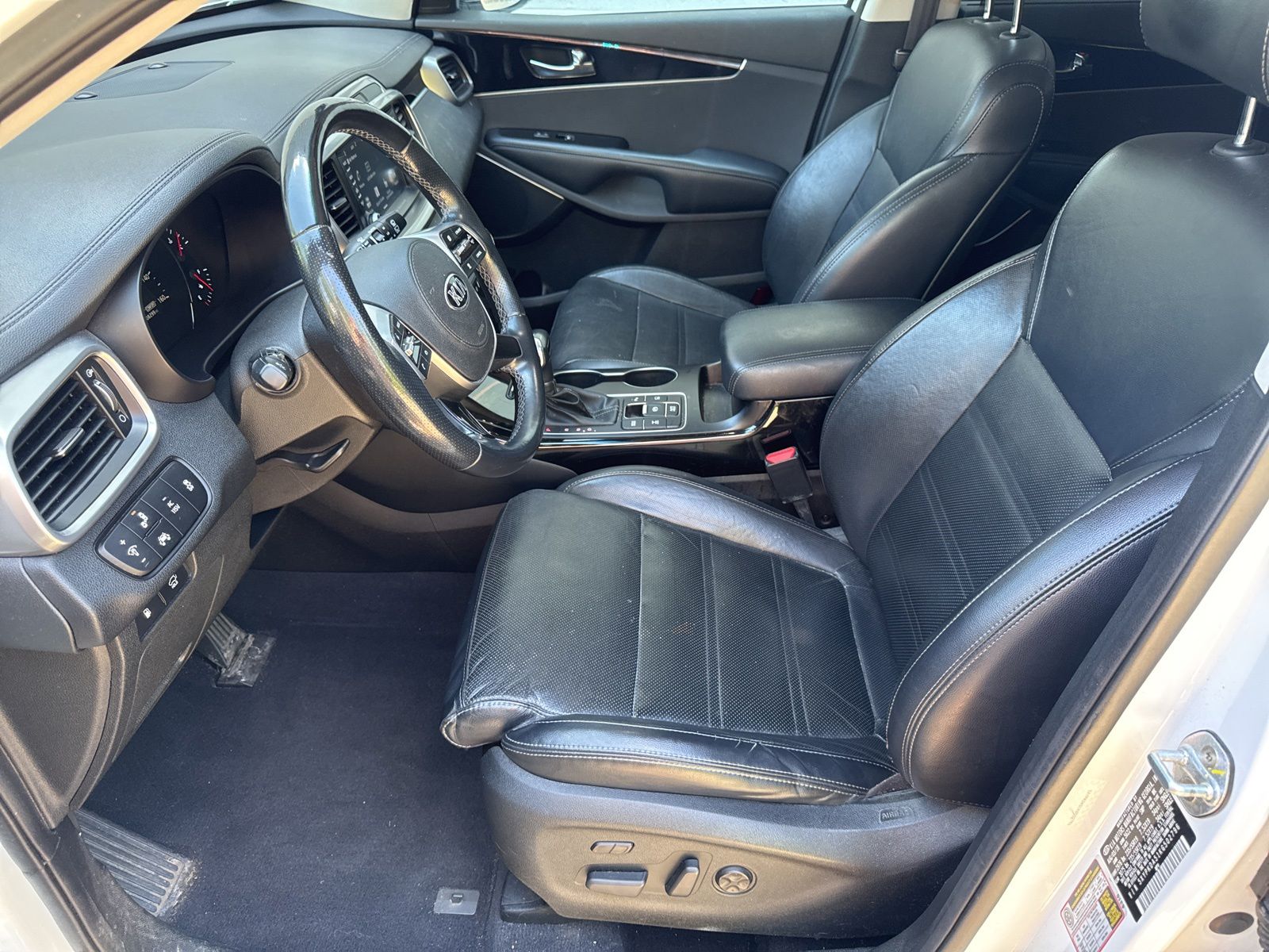 Used 2019 Snow White Pearl Kia SX image 35