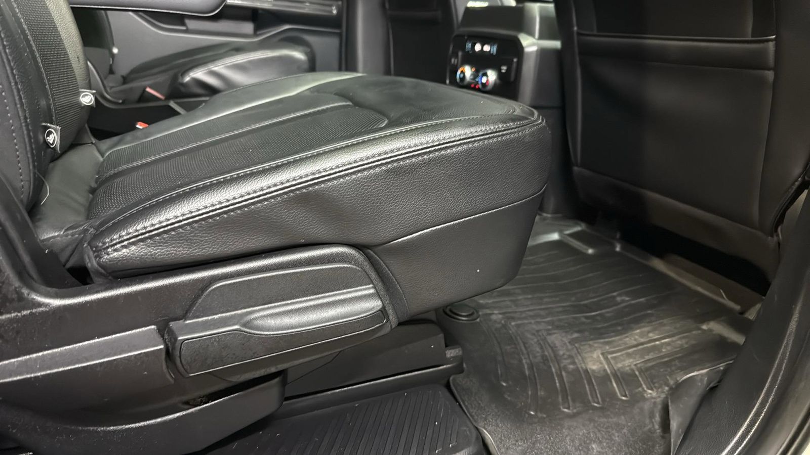 Used Car 2020 Ford Expedition Max  Limited For Sale Under $25,000 In Austin, Texas