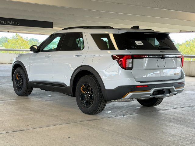 New 2026 Space White Metallic Ford Tremor image 4
