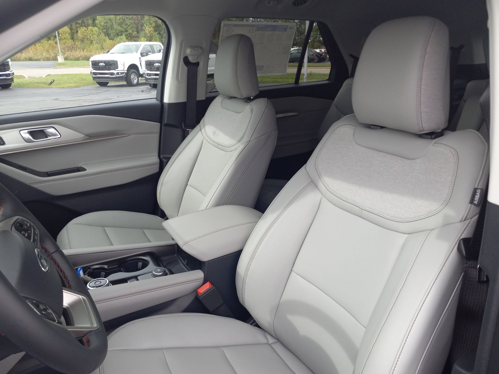 2026 Ford Explorer image 12