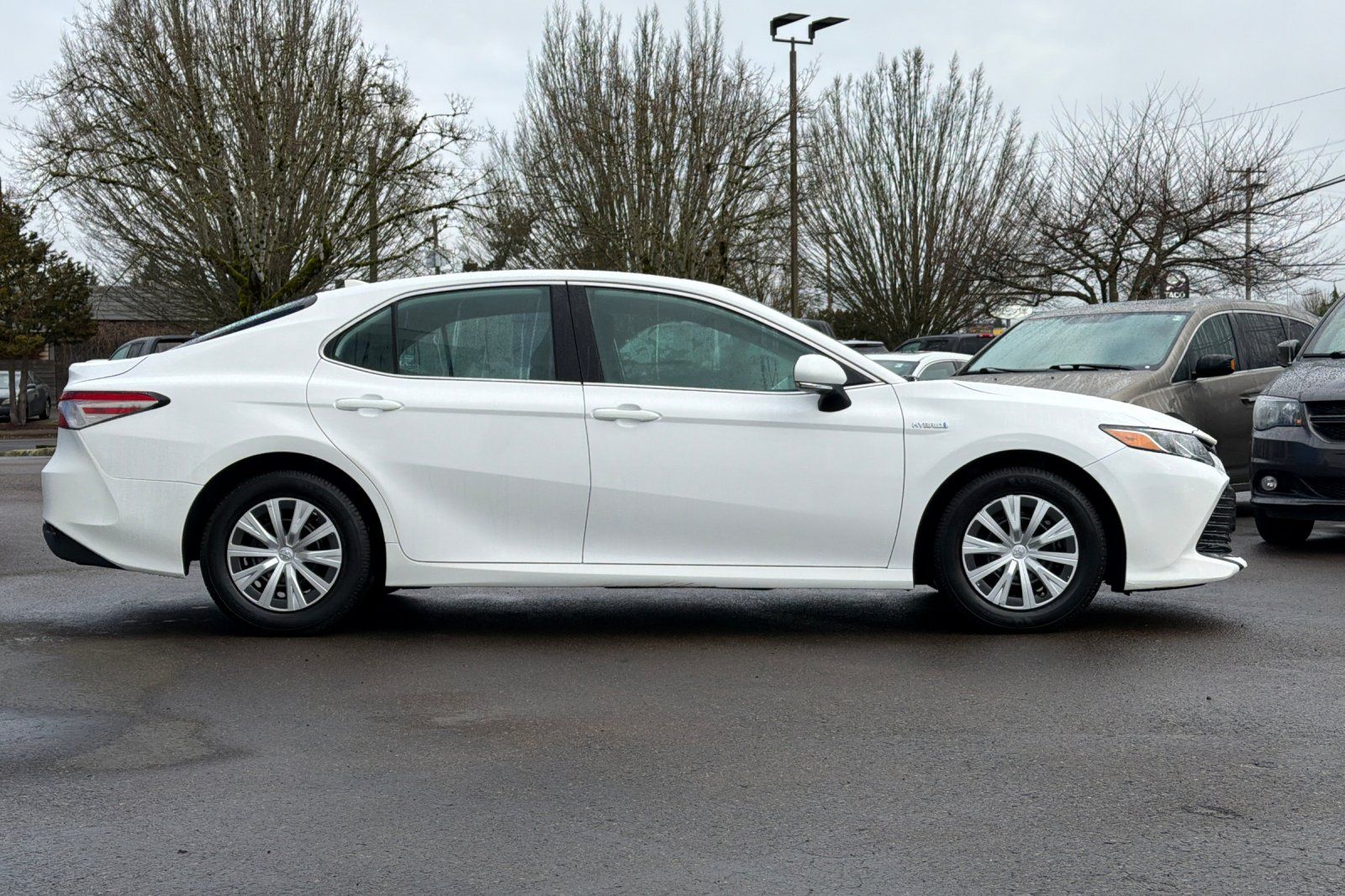 View vehicle photo 3