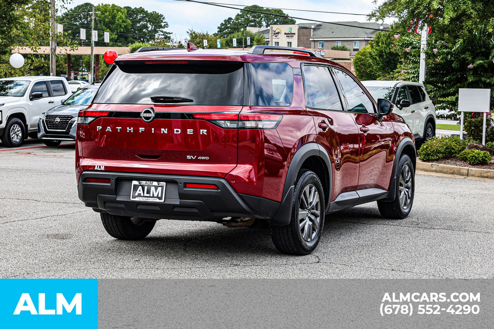 2024 Nissan Pathfinder SV photo 4