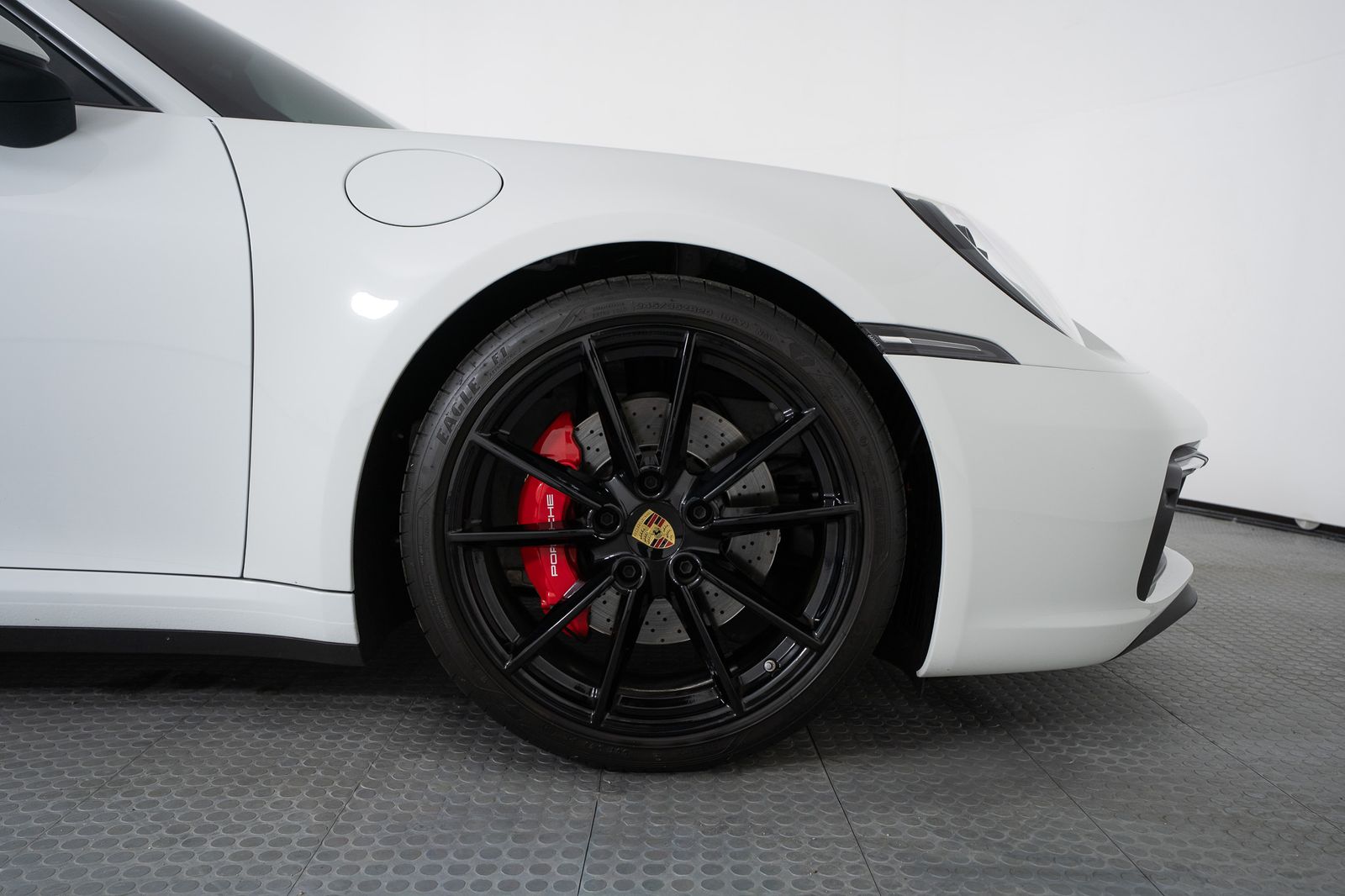2023 Porsche 911 Carrera S — full photo 33 of 40
