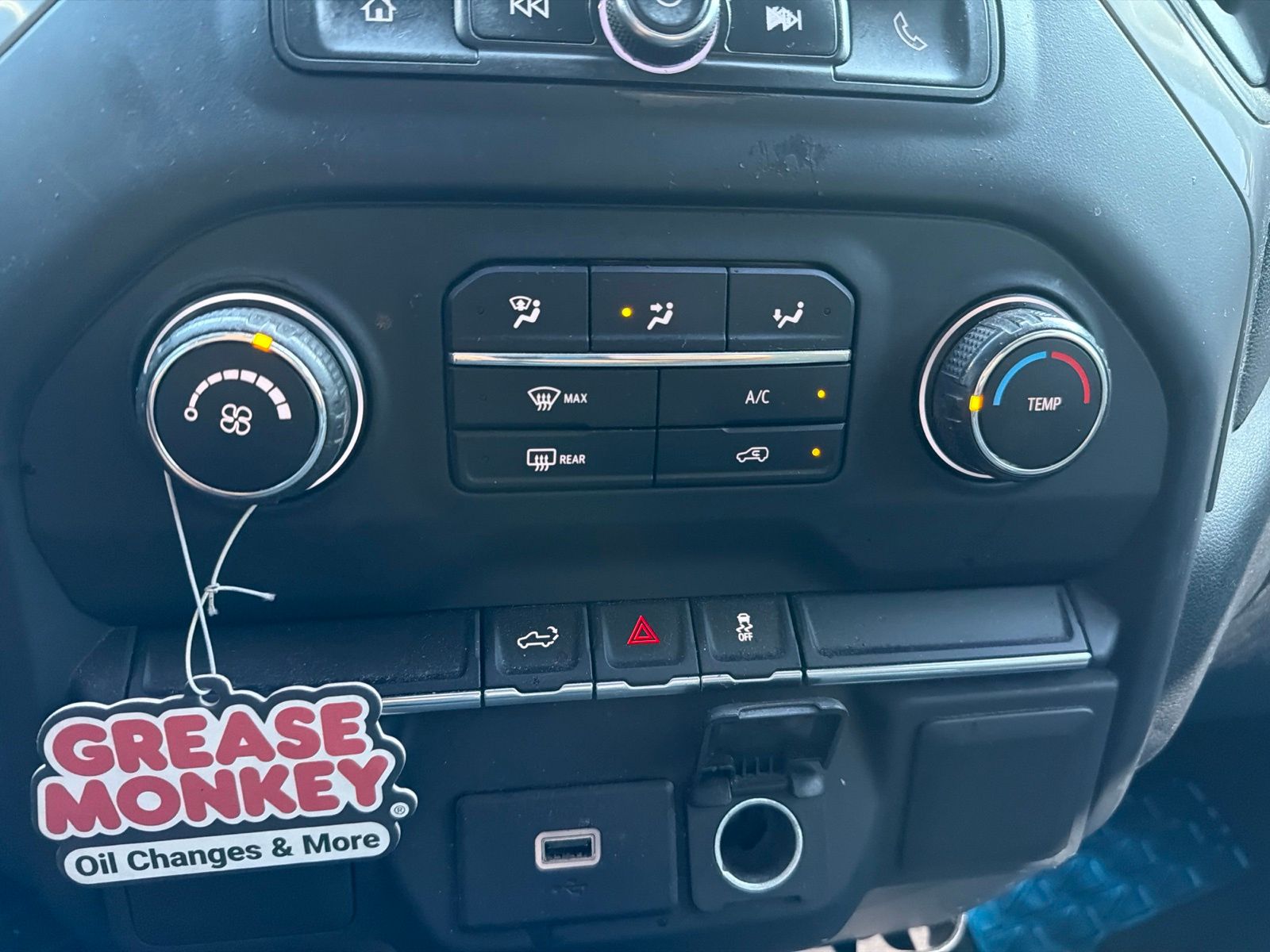 Used 2020 Blue Chevrolet Custom image 21