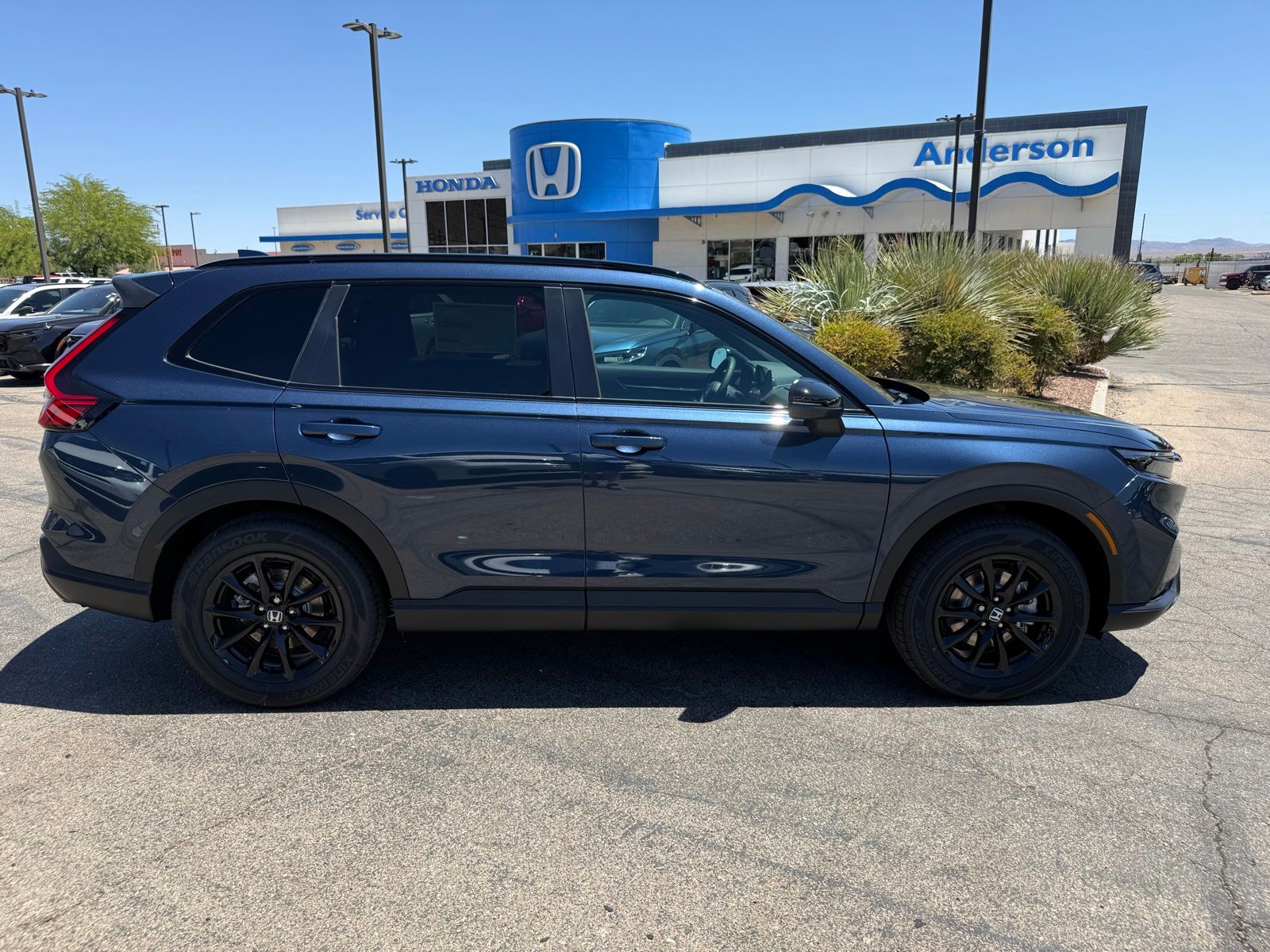 View vehicle photo 4