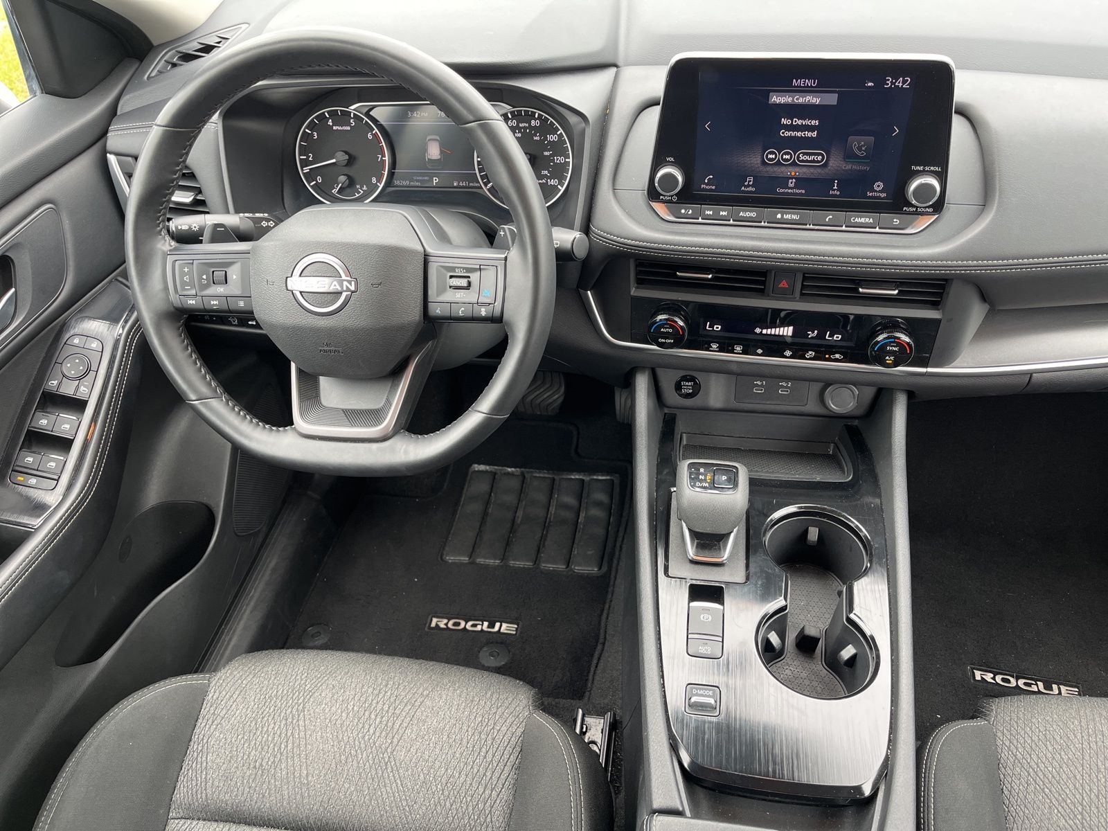Used 2025 Gray Nissan SV image 24