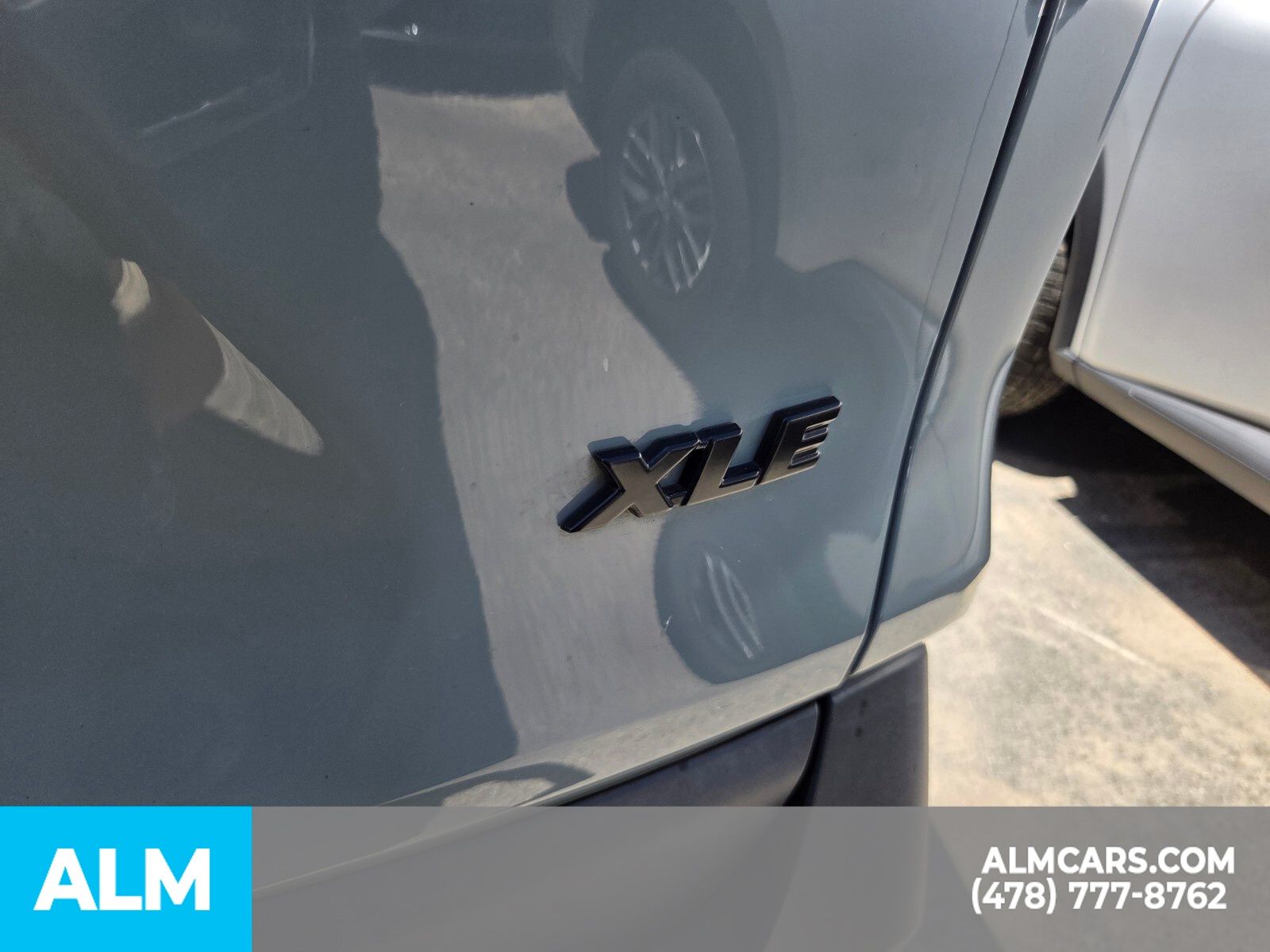 Used 2022  Toyota XLE image 29