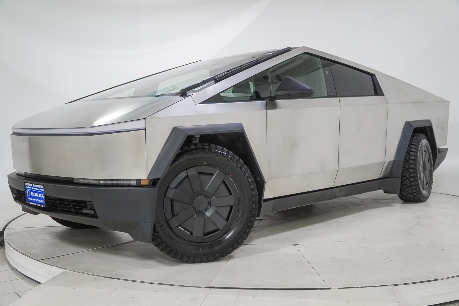 2025 Tesla Cybertruck Crew Cab AWD
