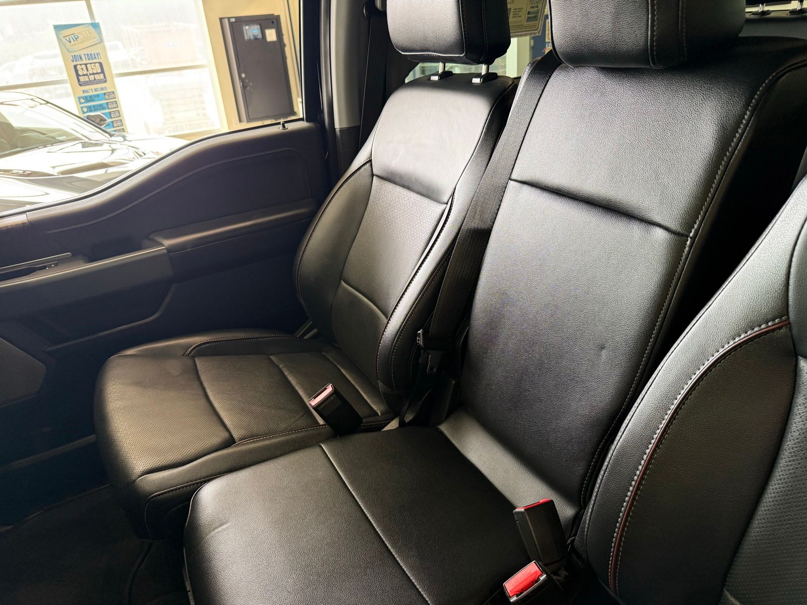 Used 2022 Blue Ford Lariat image 7