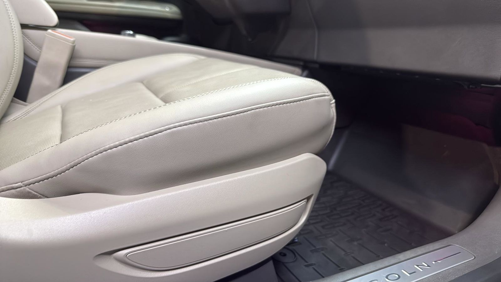 Used Car 2024 Lincoln Corsair  Reserve For Sale Under $40,000 In Austin, Texas