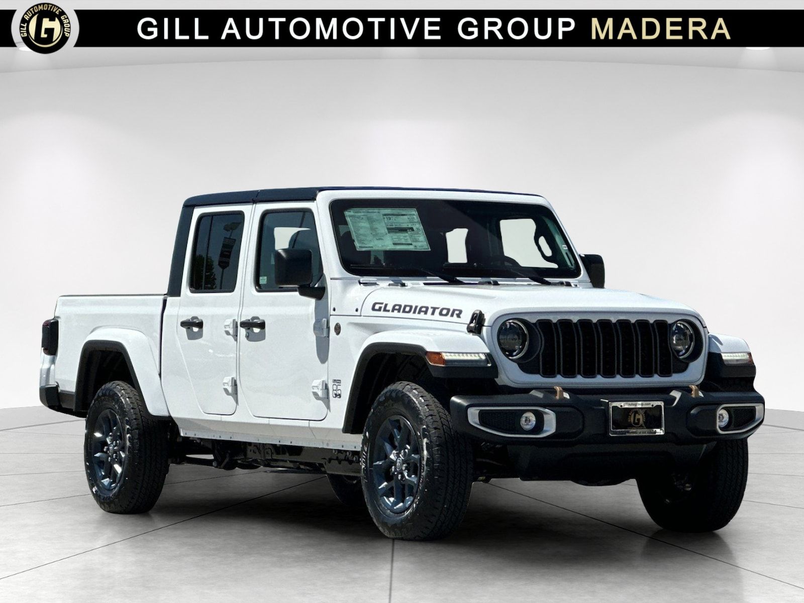 2026 Jeep Gladiator 85th Anniversary Edition Auto's photo