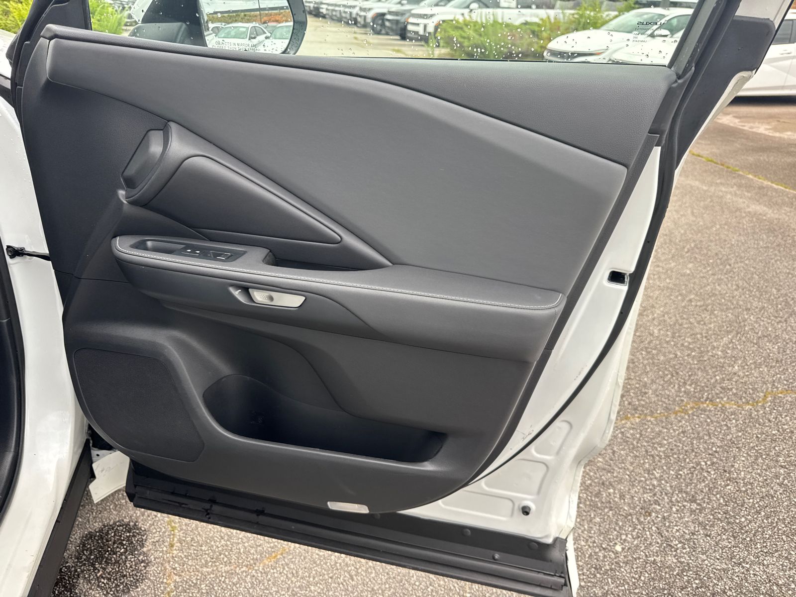 Used 2024 Pearl Lexus 350 image 14