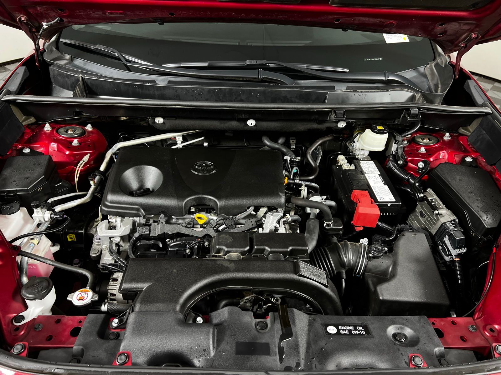 Thumbnail: 2021 Toyota RAV4 - 9