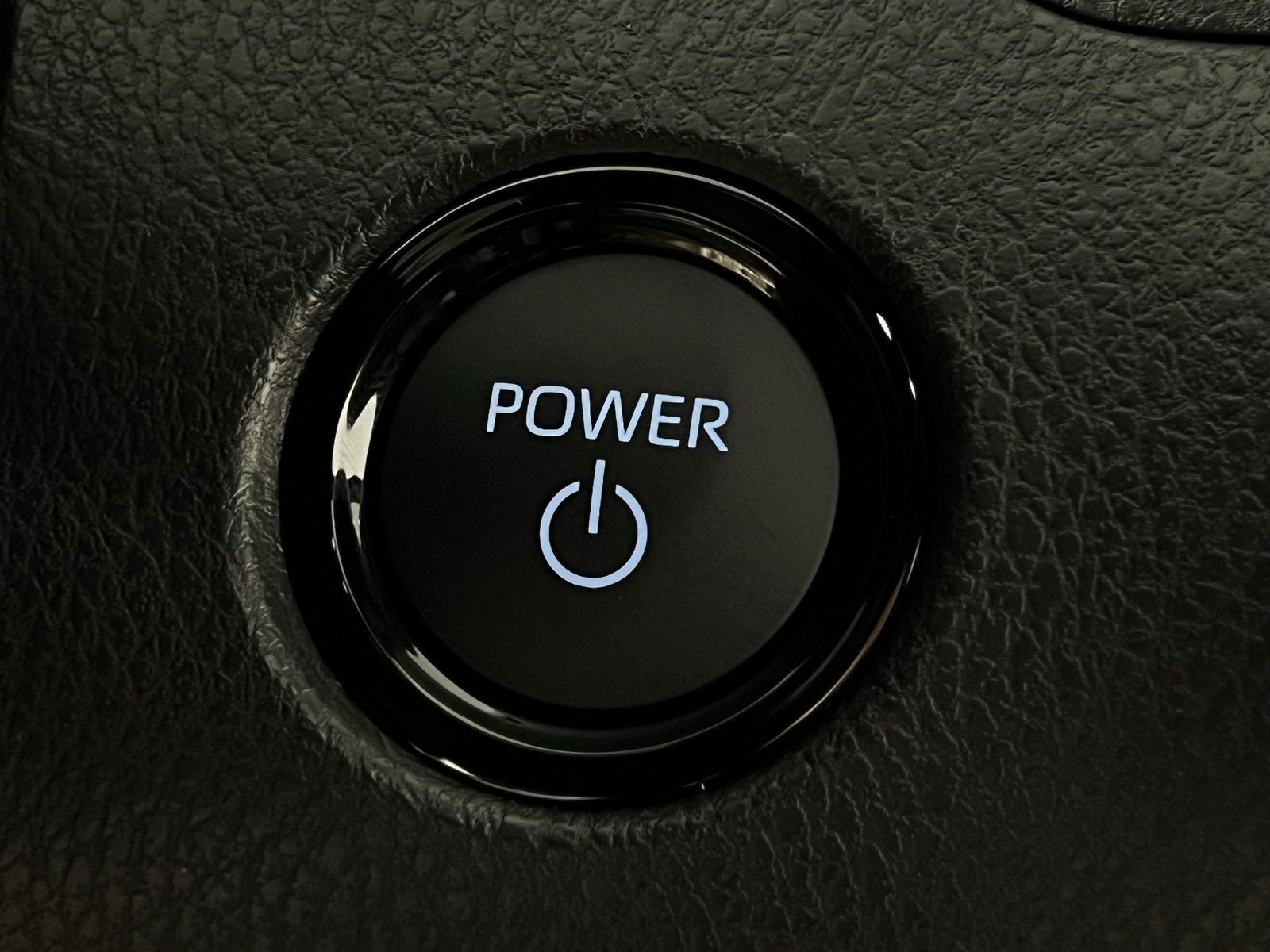 Thumbnail: 2025 Toyota Camry - 16