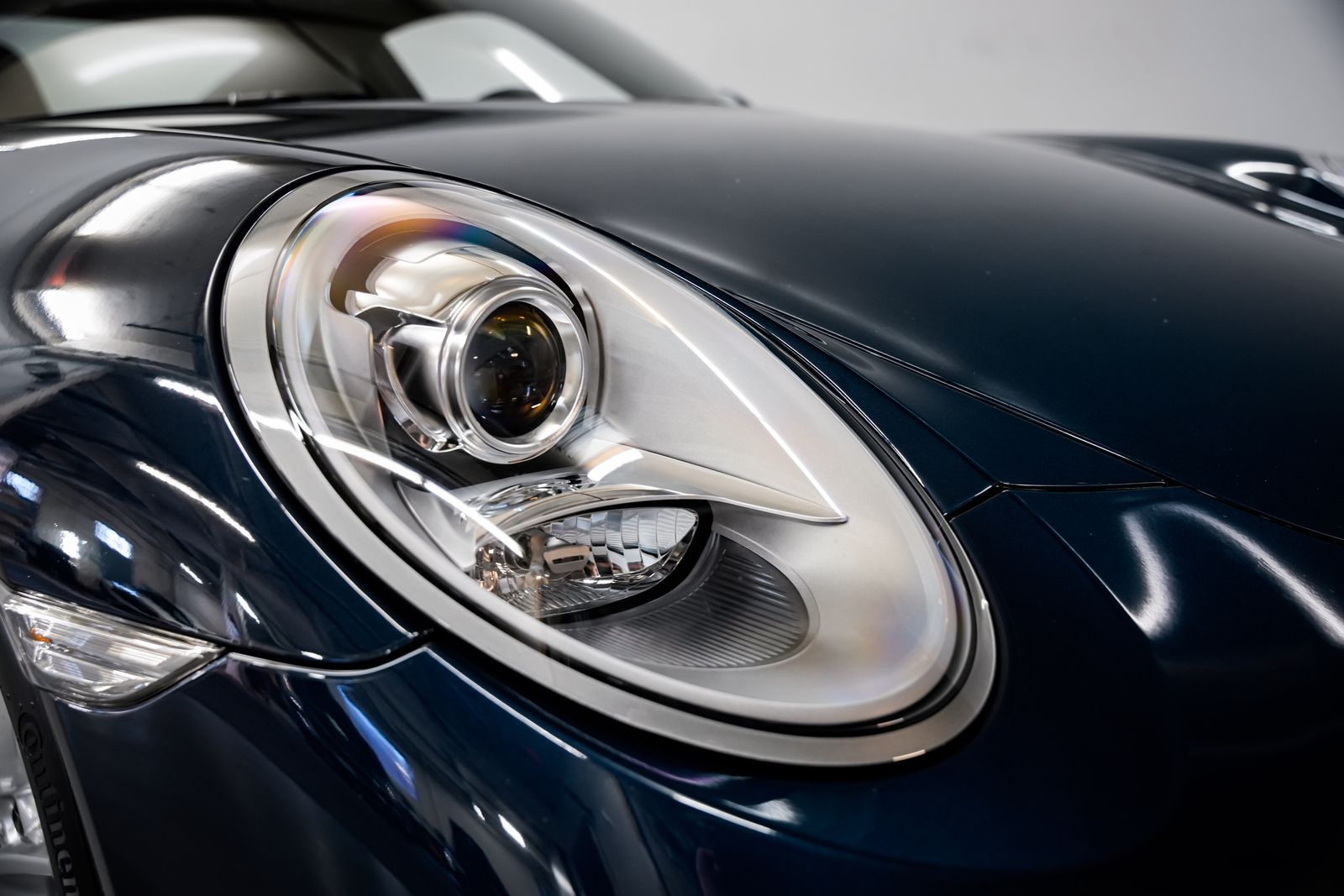 2014 Porsche 911 Carrera 4 — photo 35