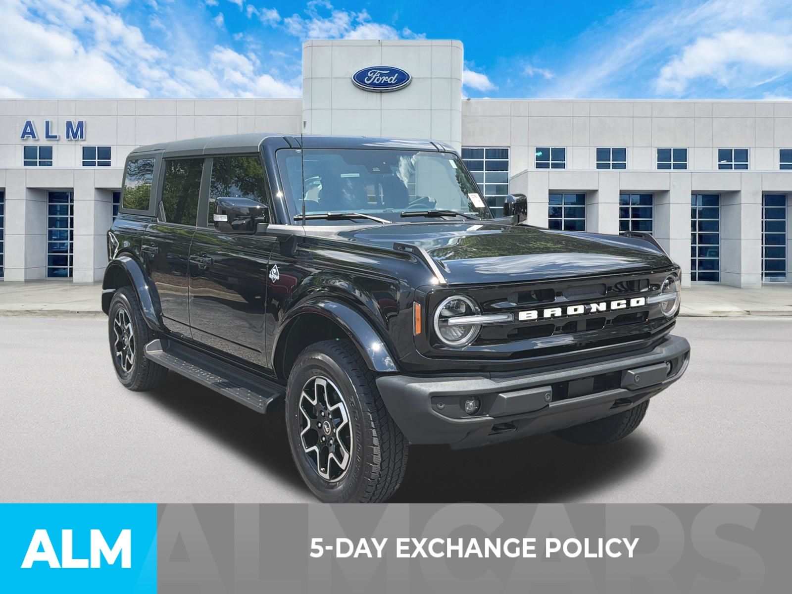 Used 2025 Black Ford Outer Banks image 3