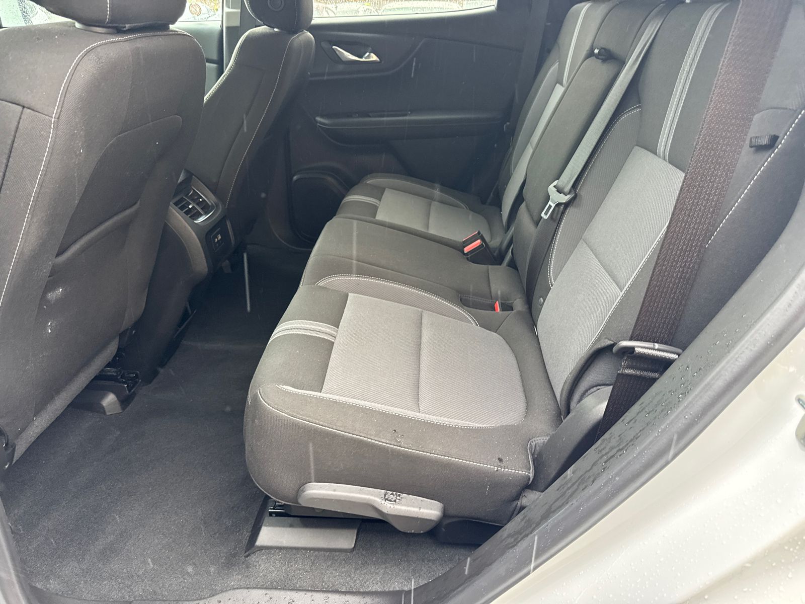 Used 2025 Summit White Chevrolet LT image 20