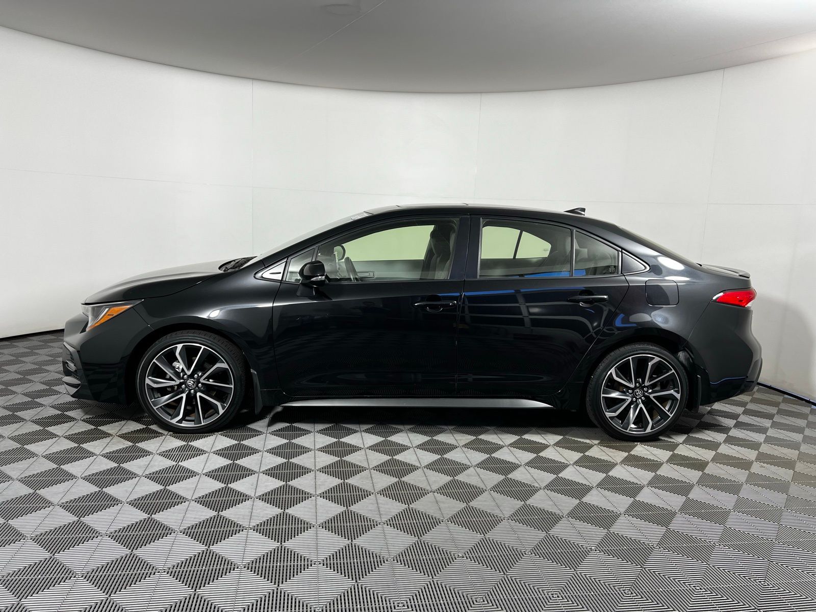 2021 Toyota Corolla SE 8