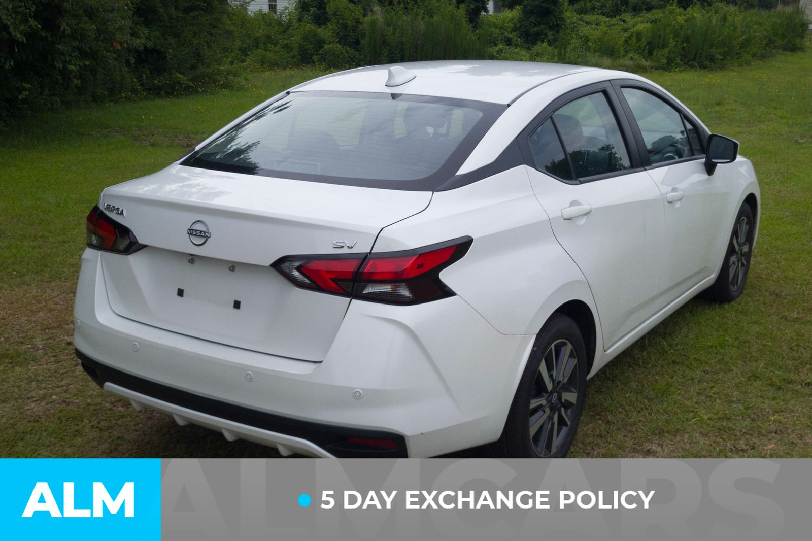 Used 2024 Aspen White Nissan 1.6 SV image 4
