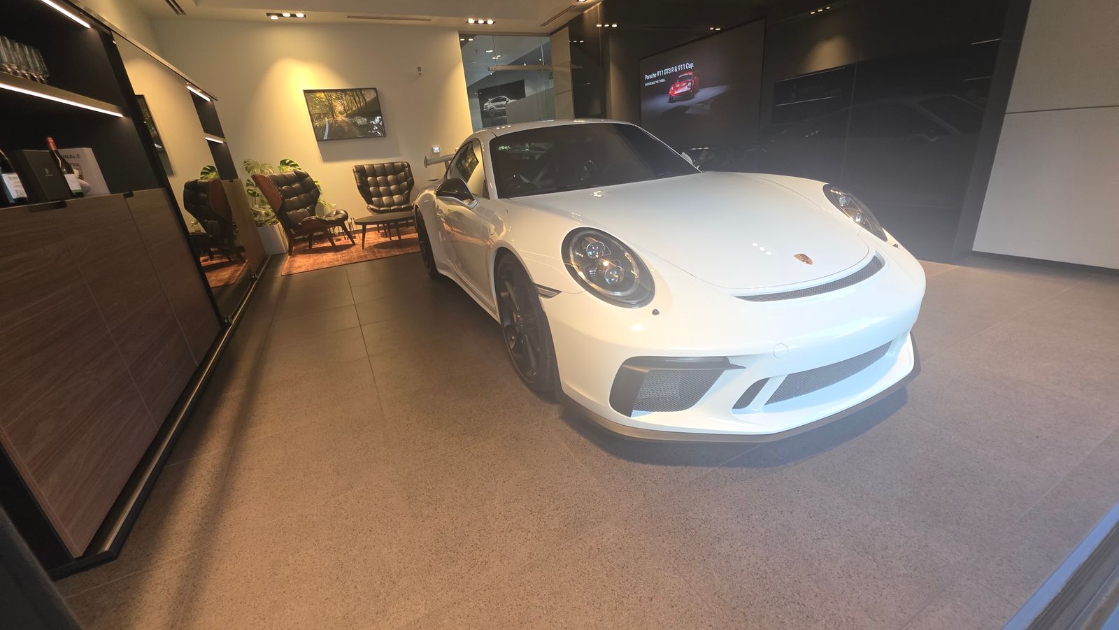 2018 Porsche 911 GT3 — foto completa 3 de 11