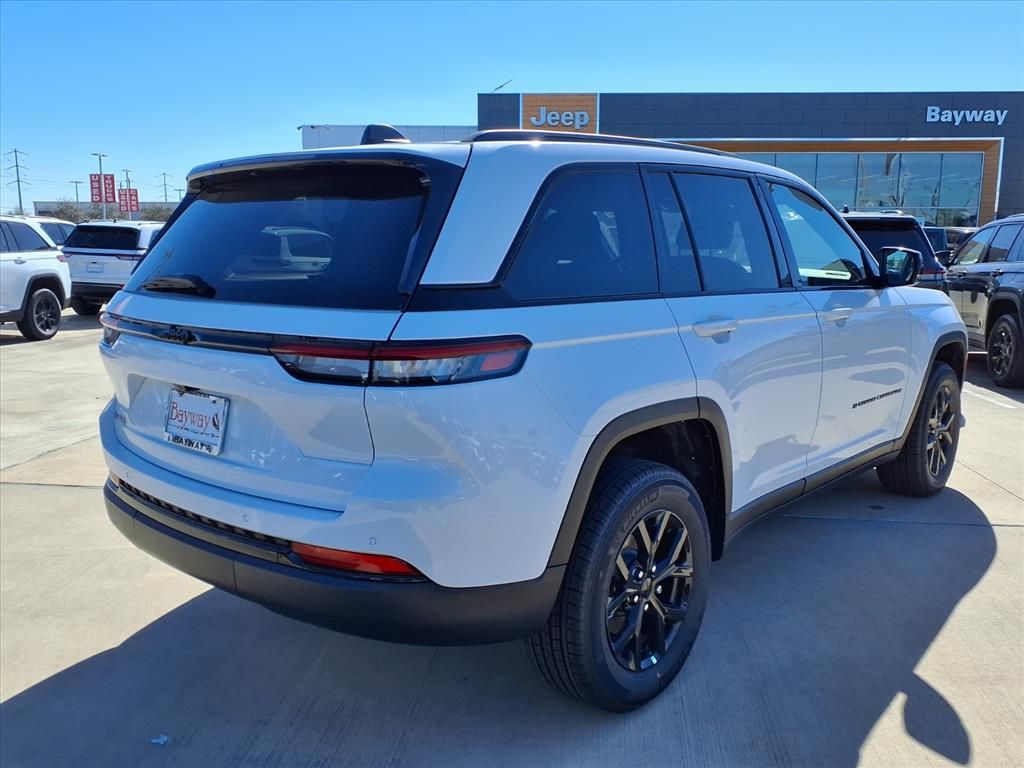 2025 Jeep Grand Cherokee Altitude X - 3