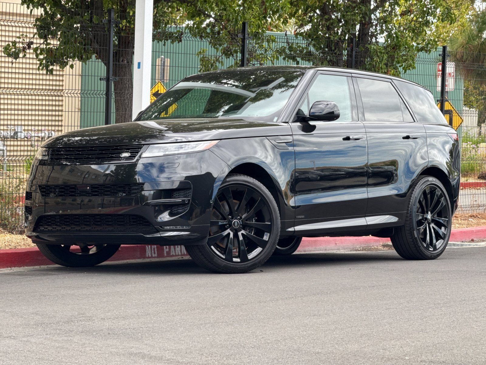Santorini Black Metallic 2025 Land Rover Range Rover Sport SUV / Crossover All-Wheel Drive 8-Speed Automatic