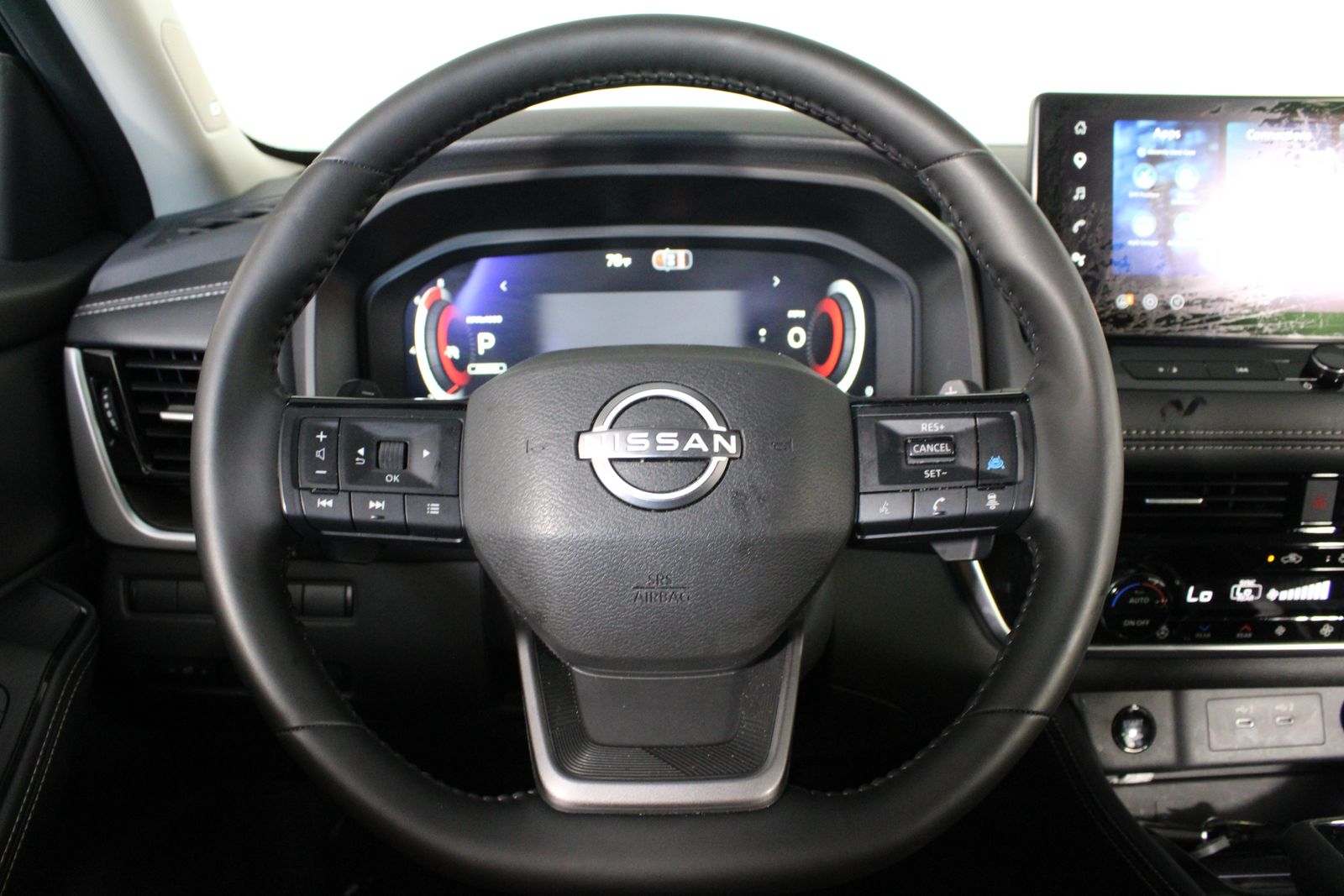 Used 2026 Blue Nissan Platinum image 5