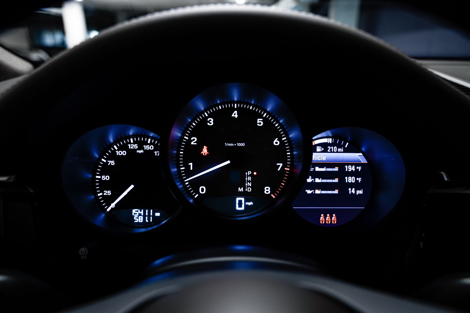 2024 Porsche Macan S — photo 11