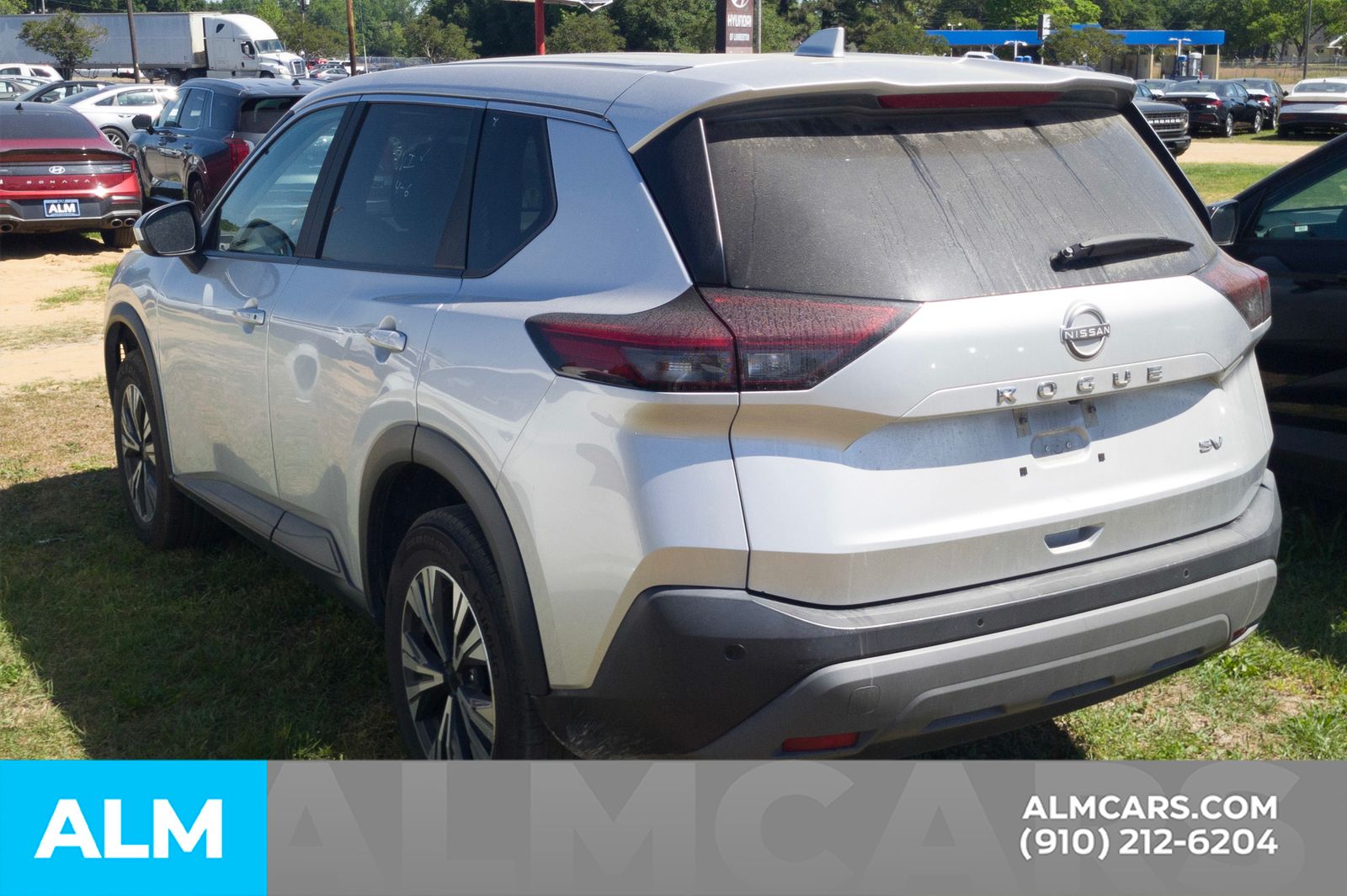 Used 2023 Brilliant Silver Metallic Nissan SV image 23
