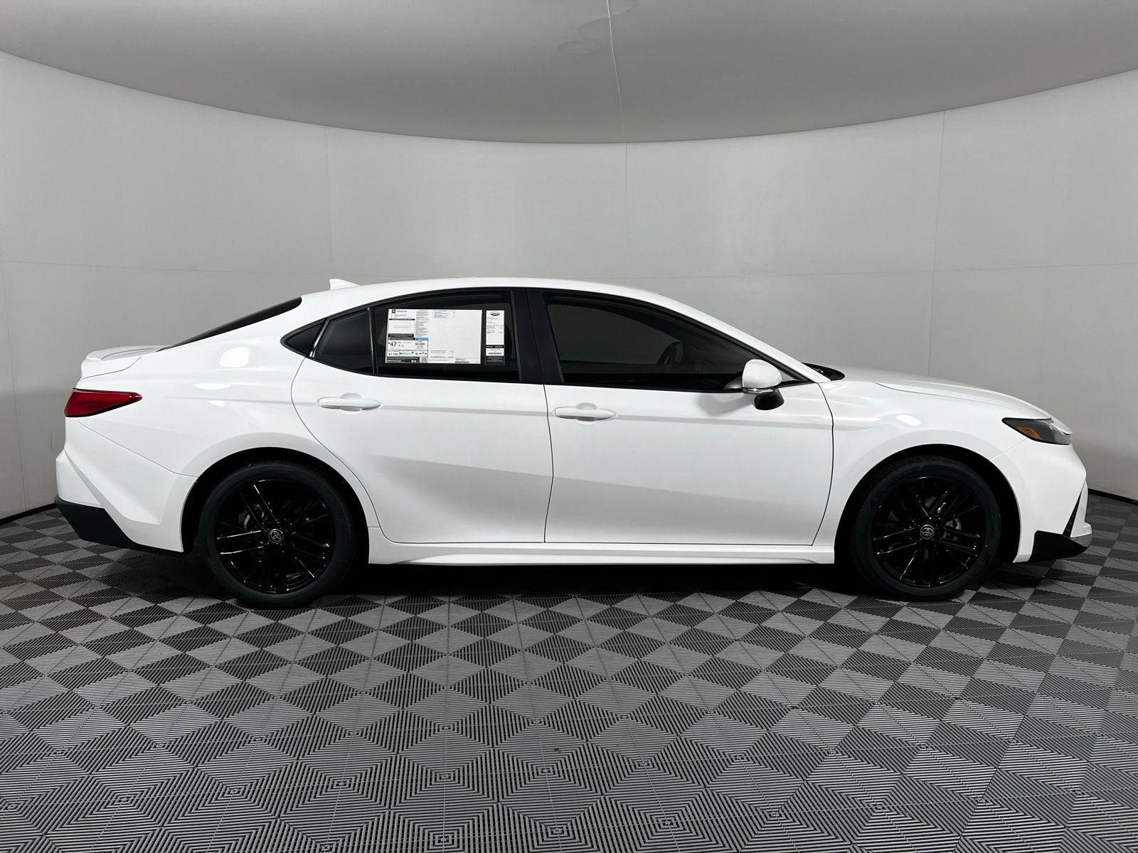 Thumbnail: 2025 Toyota Camry - 4