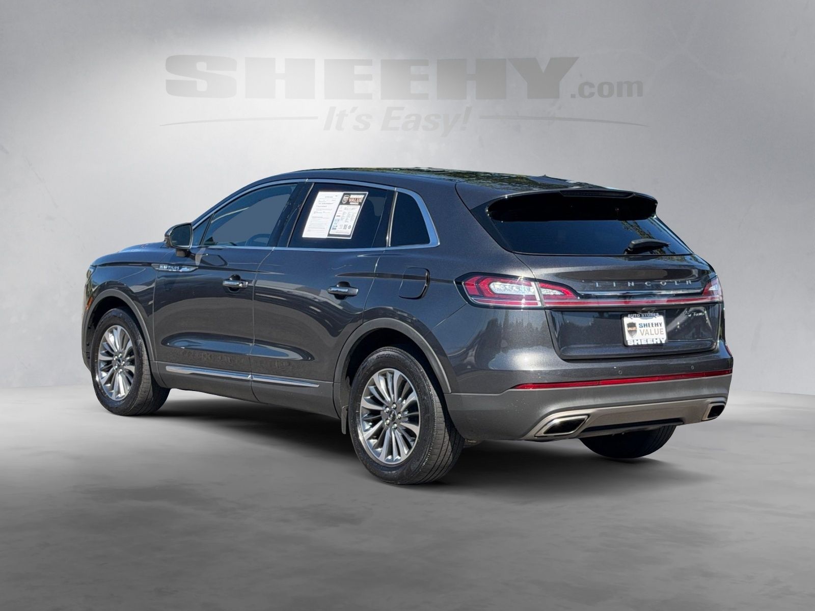 Used 2020 Magnetic Gray Lincoln Reserve image 15