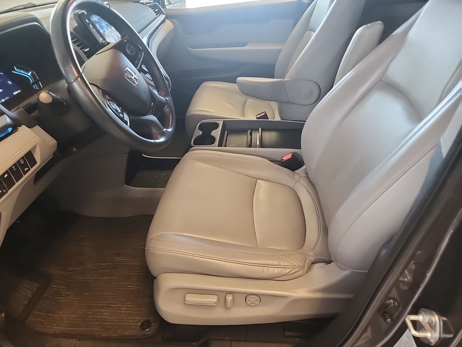 Used 2022  Honda Touring image 8