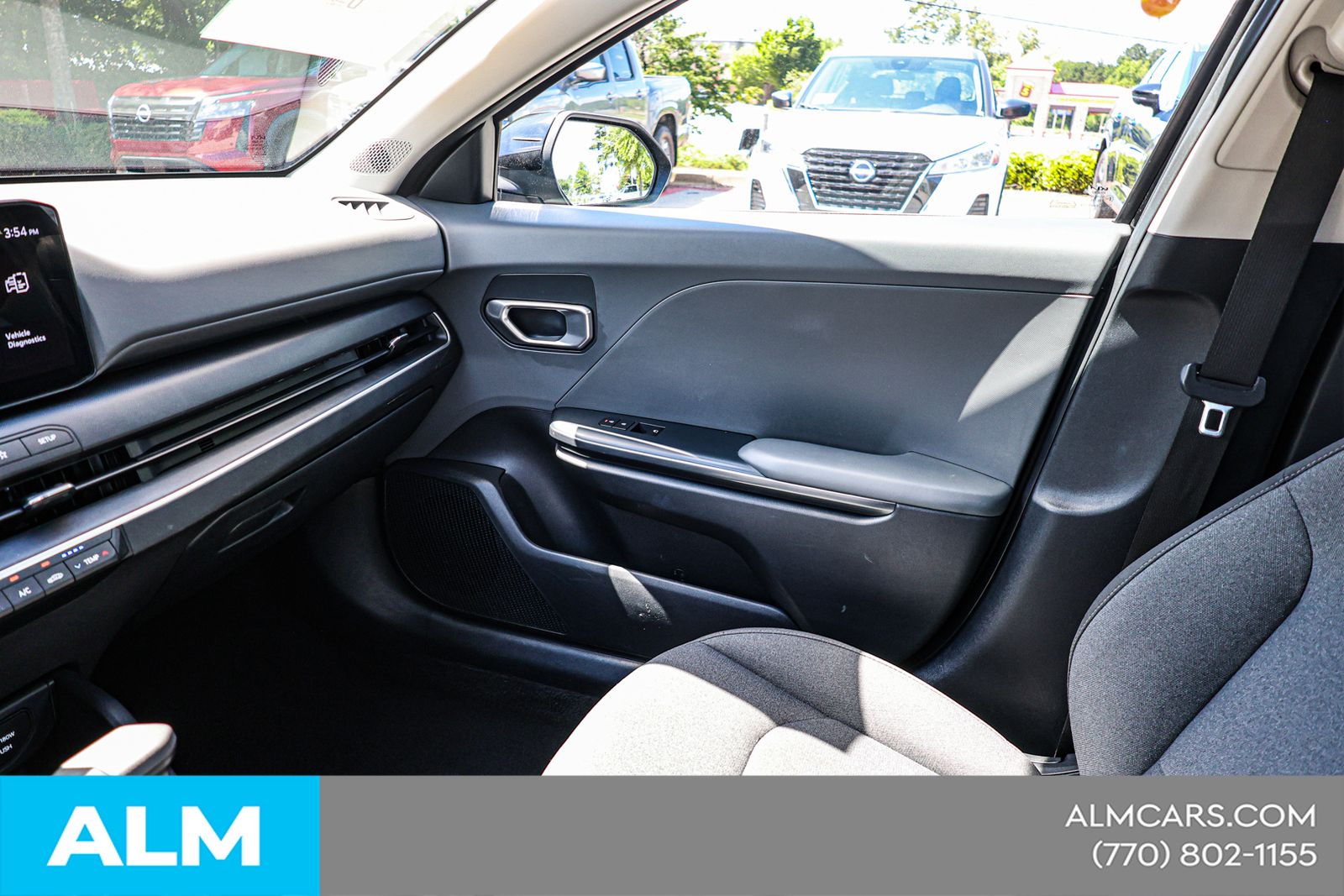 Used 2025 Black Kia LXS image 36