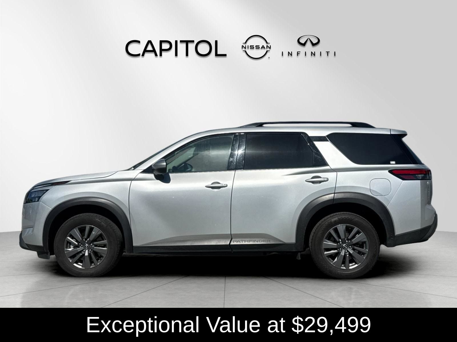 View vehicle photo 2