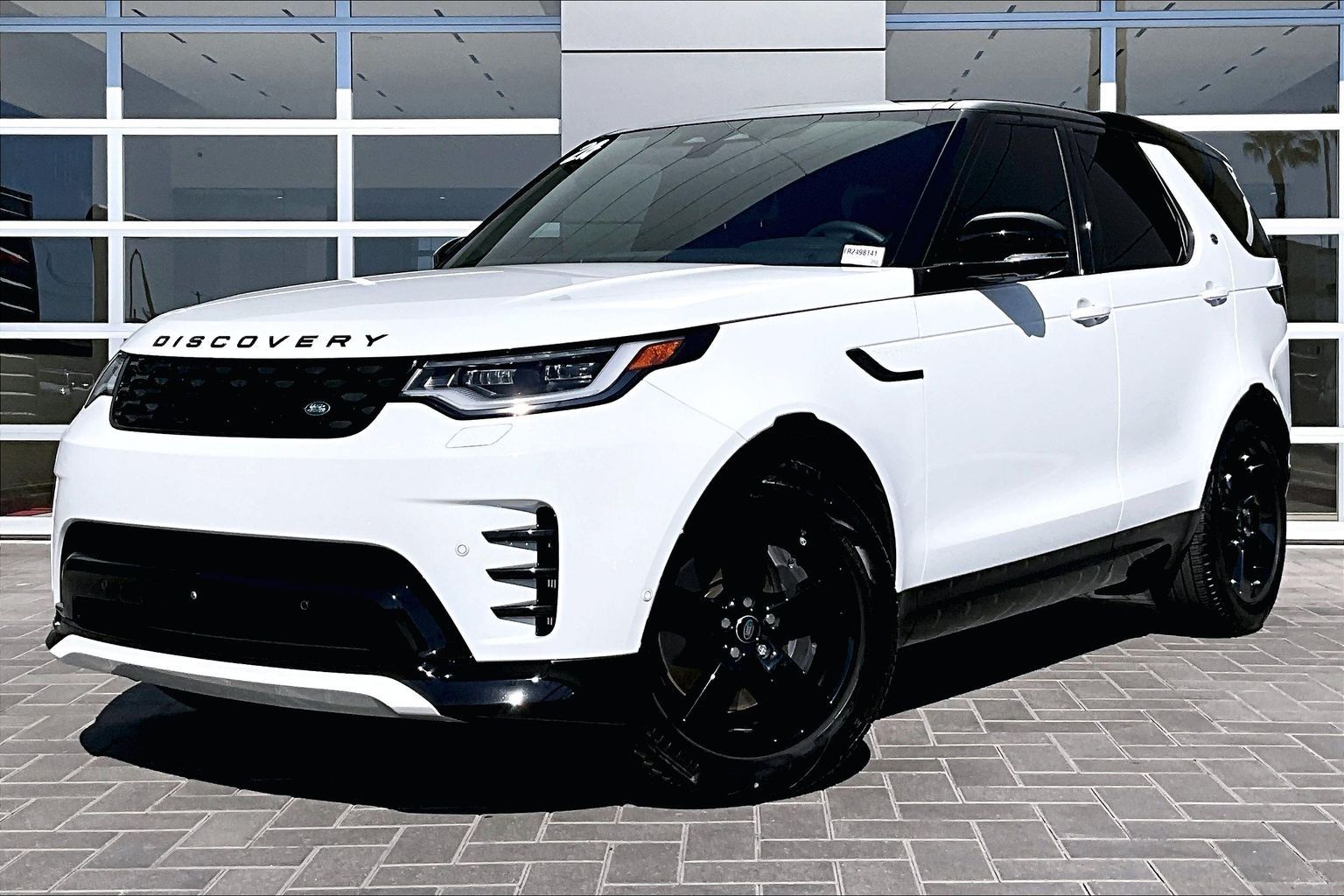 2024 Land Rover Discovery P360 Dynamic SE AWD