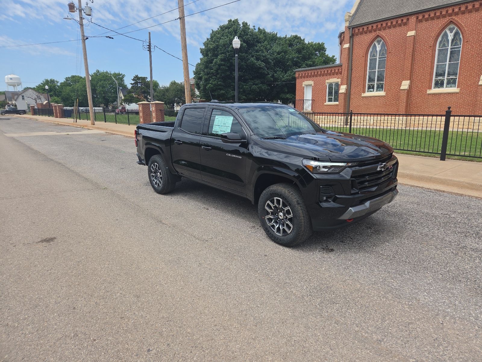 View vehicle photo 2
