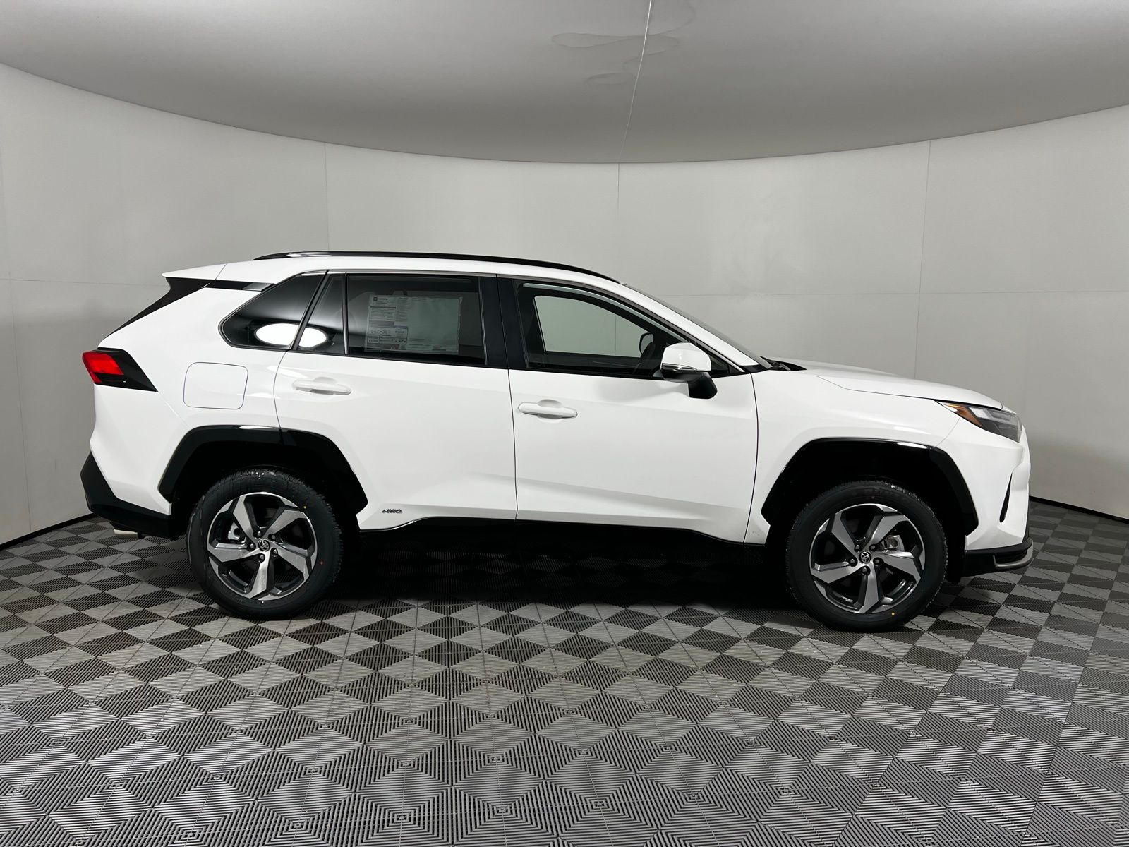 Thumbnail: 2025 Toyota RAV4 - 4