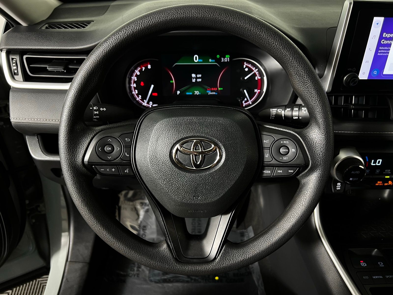 2023 Toyota RAV4 XLE 15