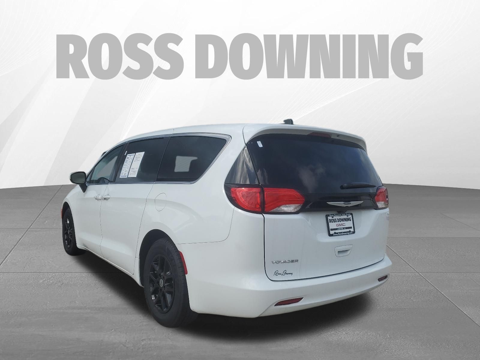 2023 Chrysler Voyager LX - 5