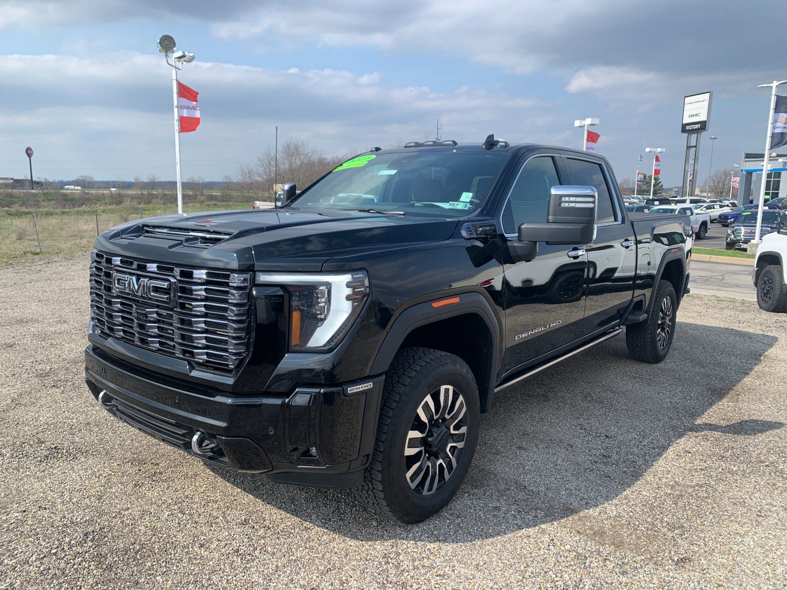 2025 GMC Sierra 2500HD Denali Ultimate Crew Cab 4WD